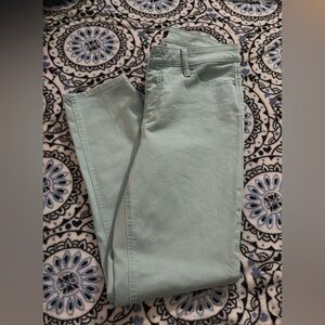 Talbots flawless slim ankle pants! Size 10! Like new condition!! Mint color!